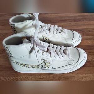 Brand new custom NIKE Women's White and Leopard Print High-Top Sneakers 8.5us